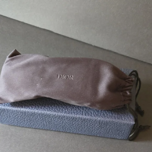 New! Never Worn, With Tags. Dior Chic Black and Gold  display picture 1